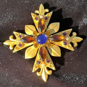 Ornate Gold and Purple Jewel  Maltese Cross with Fleur de Lis Brooch